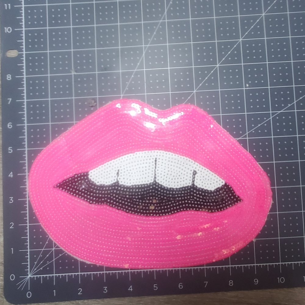 Pink lip mouth patch